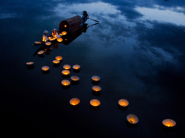 Annually on holidays vu lan - signaling parents. People want them to pray for his parents. They were released on river use candles temple.