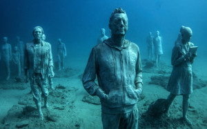 Ghostly Humanlike Figures in Europe’s First Underwater Sculpture Museum